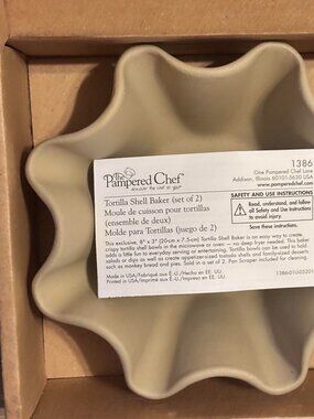 Share Pampered Chef Stoneware 2152 Tortilla Shell Maker Taco Salad Bowl, New in